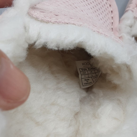 Pink Slippers - Picture 10 of 12